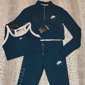 Nike Air Cropped Quater Zip, Leggings & Sports Bra Set
